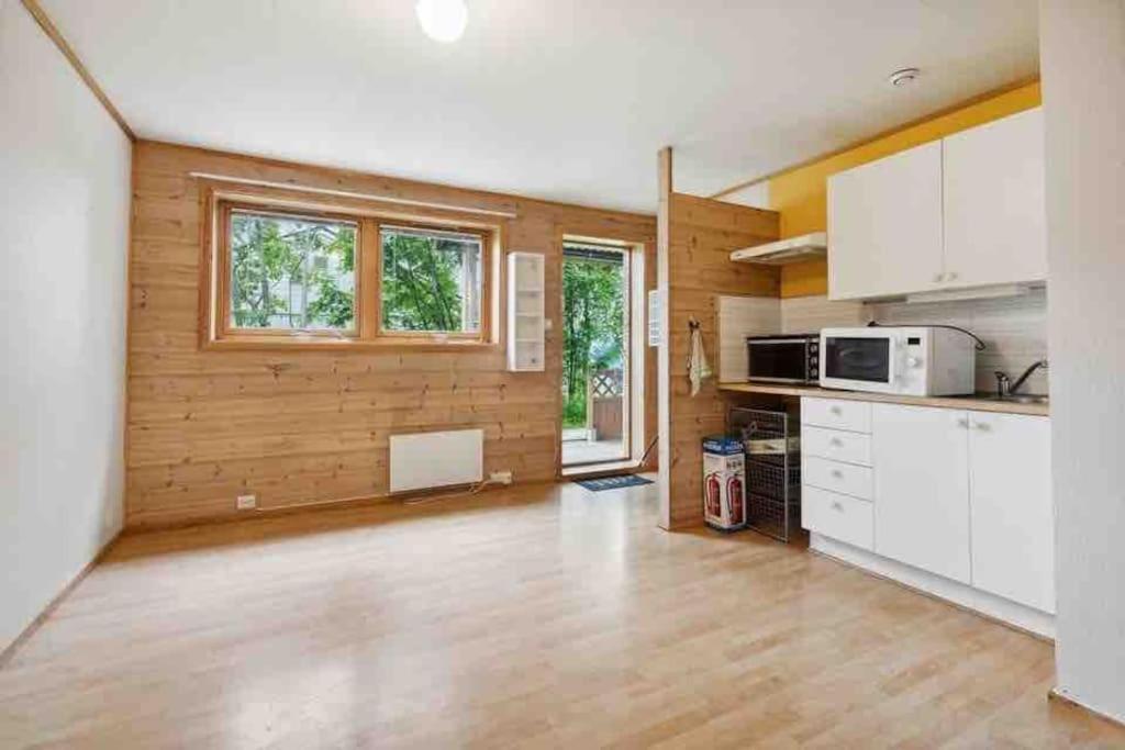 36 Sqm Studio Aparatment B 特罗姆瑟 外观 照片